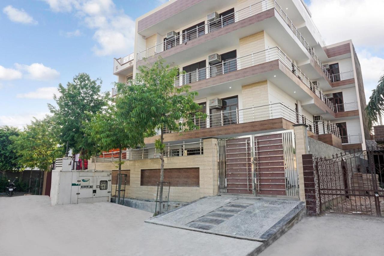 Hotel O Quadis Noida Exterior foto