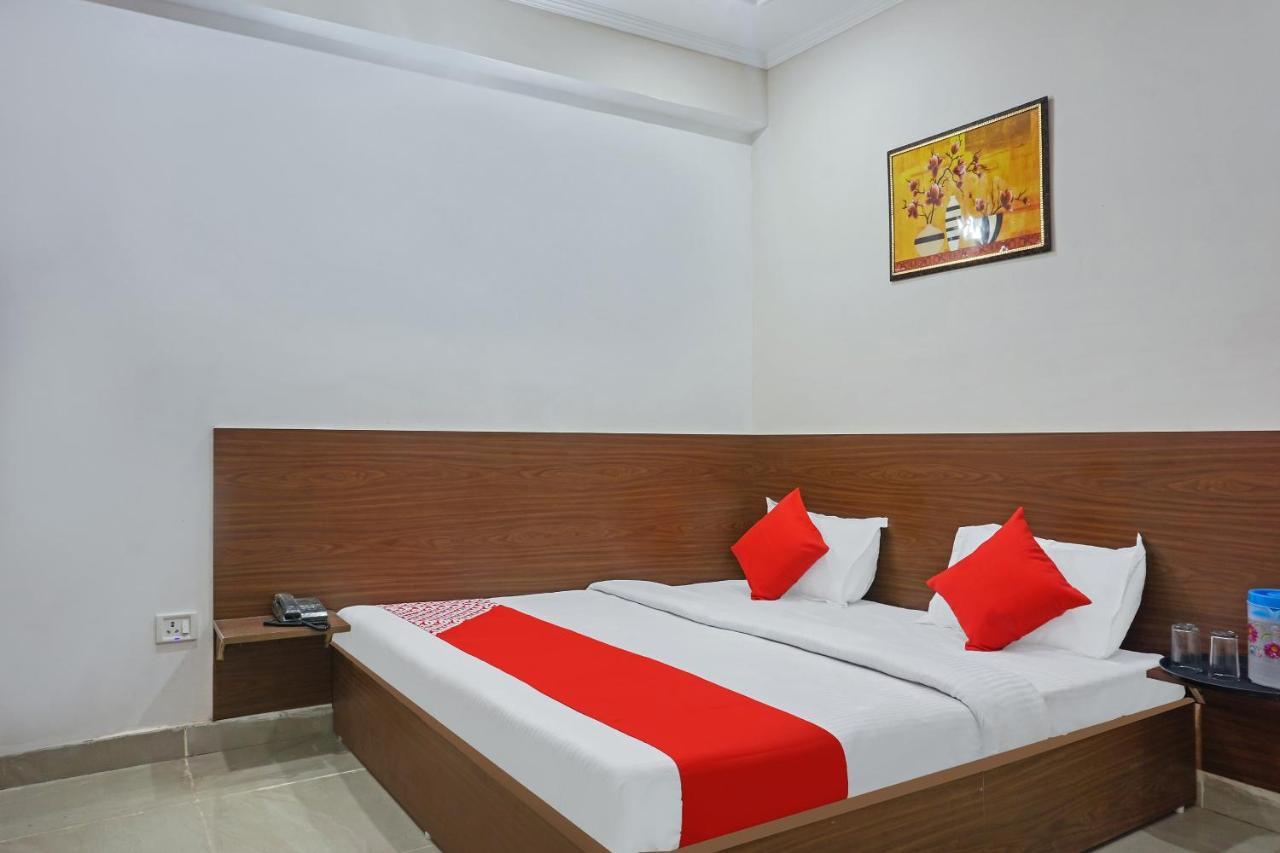 Hotel O Quadis Noida Exterior foto