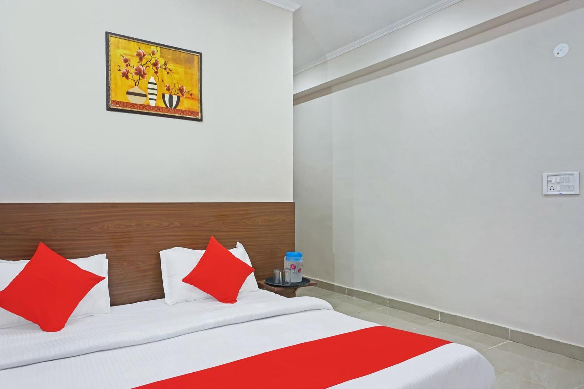 Hotel O Quadis Noida Exterior foto