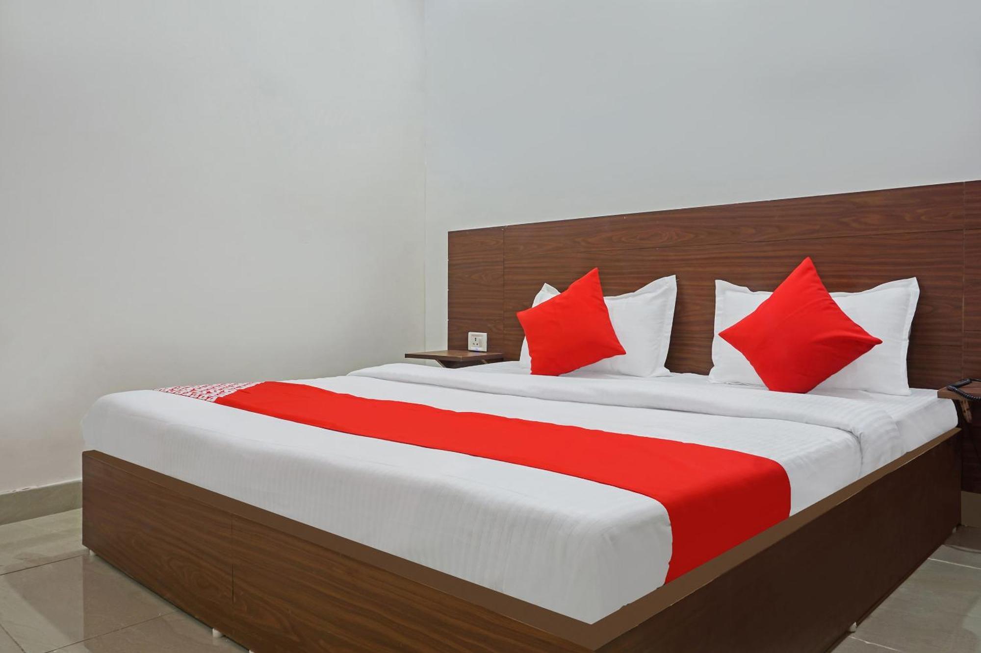 Hotel O Quadis Noida Exterior foto