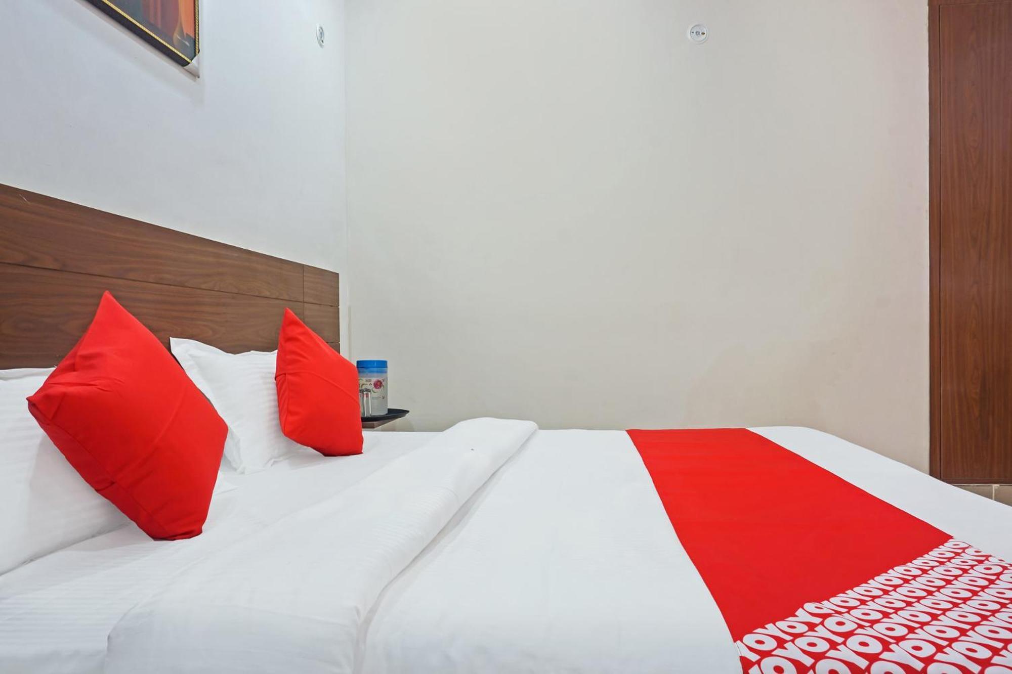 Hotel O Quadis Noida Exterior foto