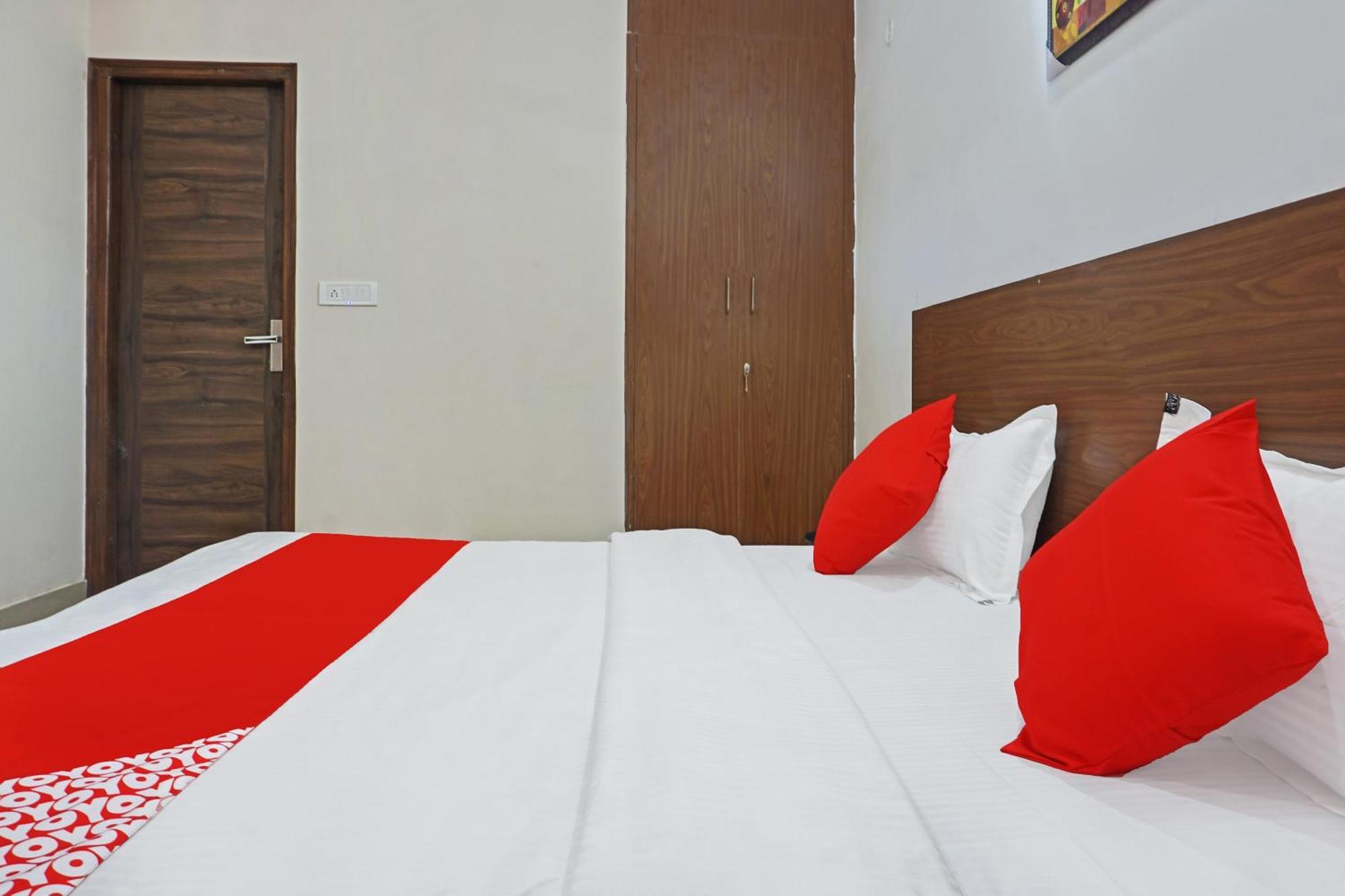 Hotel O Quadis Noida Exterior foto
