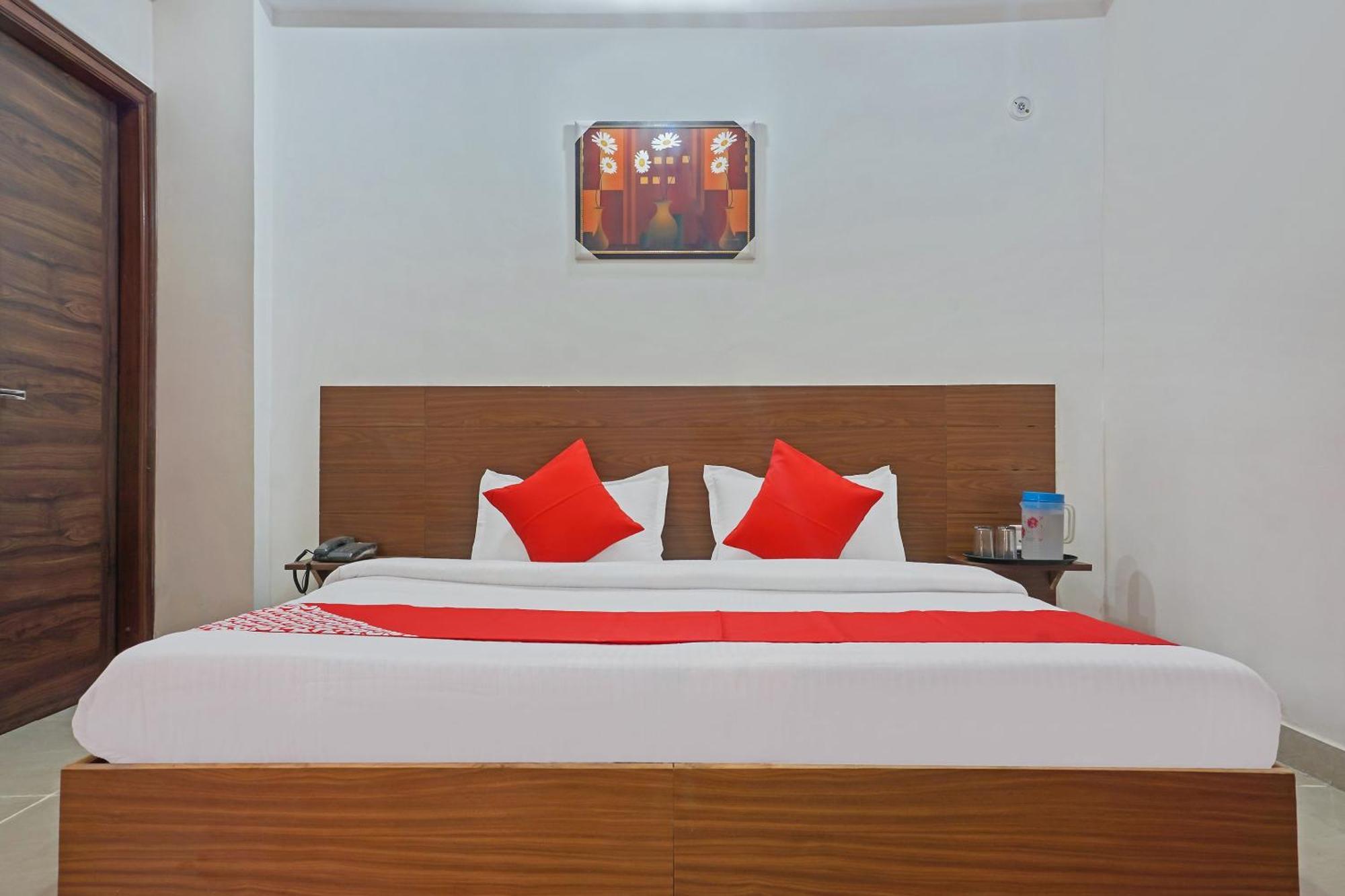 Hotel O Quadis Noida Exterior foto